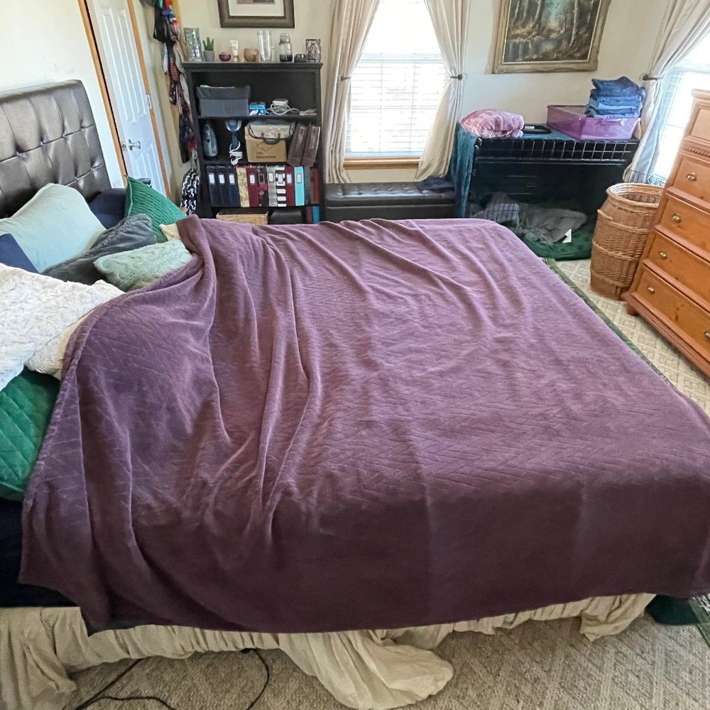 purple king size (108"x92") fleece blanket by Threshold